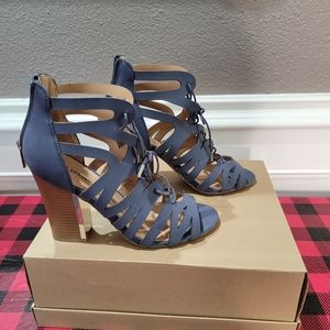 Blue 💙 3'Heels NWOT